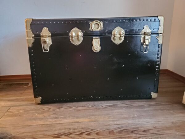 Vintage Mid-Century Black & Gold Trunk/Treasure Chest - Antique Storage - Image 4