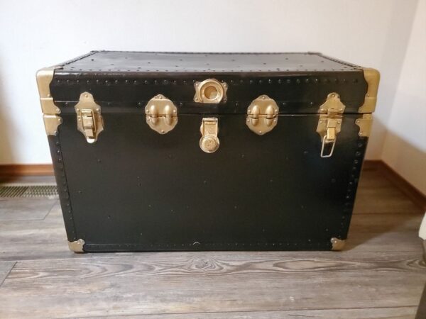 Vintage Mid-Century Black & Gold Trunk/Treasure Chest - Antique Storage - Image 5