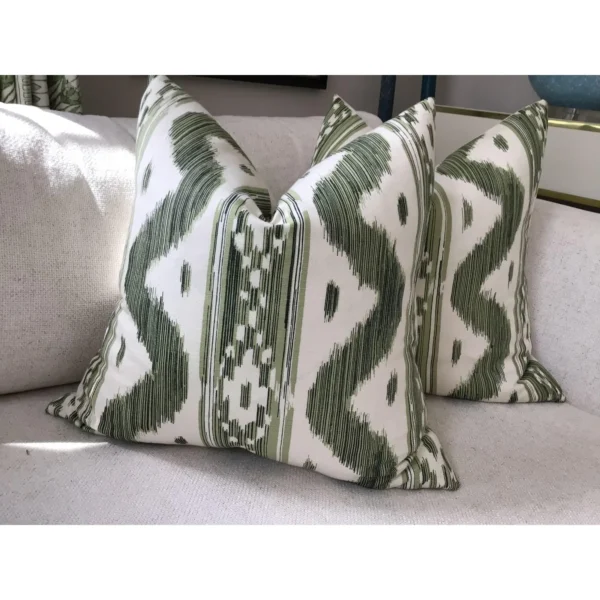 Quadrille China Sea “Bali Hai” Complete Pillows With Down Inserts in Sea Green on Tint- a Pair - Image 2