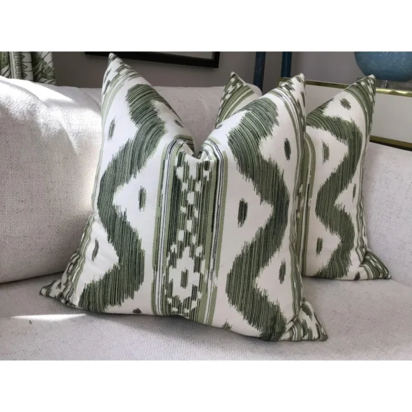 Quadrille China Sea “Bali Hai” Complete Pillows With Down Inserts in Sea Green on Tint- a Pair - Image 3