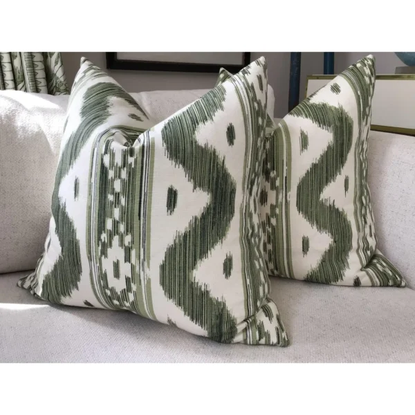 Quadrille China Sea “Bali Hai” Complete Pillows With Down Inserts in Sea Green on Tint- a Pair - Image 5